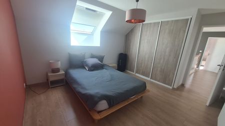Location Maison 7 pièces 200m² MARDIE 45430 - Photo 2