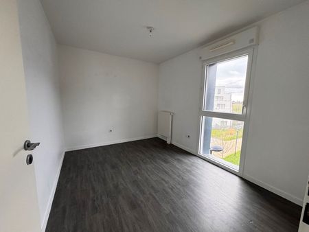 Location Appartement 3 pièces 63m² - Photo 4