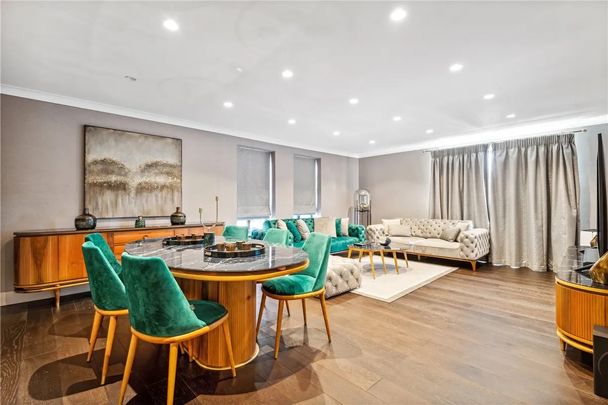 2 Bed Flat, A, W8 - Photo 1