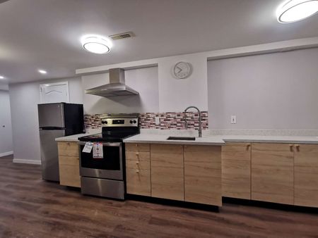 For Lease - 17 Boticelli Way, Vaughan, Ontario - Photo 5