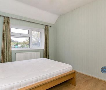 4 bedroom terraced house to rent - Photo 2