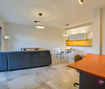 Appartement te huur - Photo 1