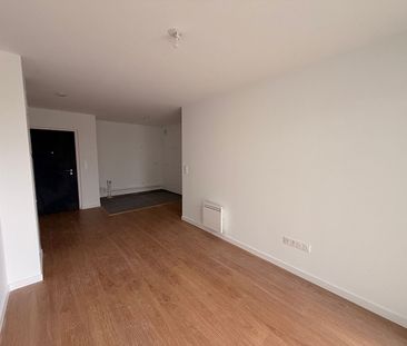 Location Appartement 3 pièces 53m² - Photo 3