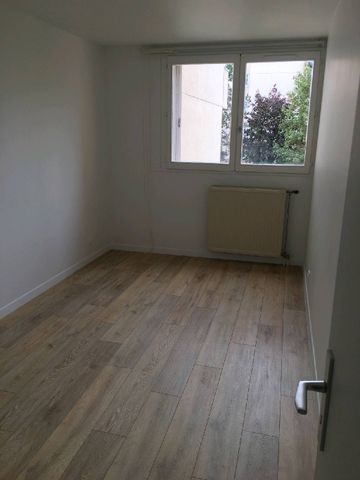 Location Appartement 5 pièces 100m² MEAUX 77100 - Photo 3