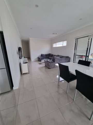 Queens Park - Photo 4