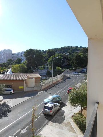 Location Appartement 3 pièces 61m² SETE 34200 - Photo 4