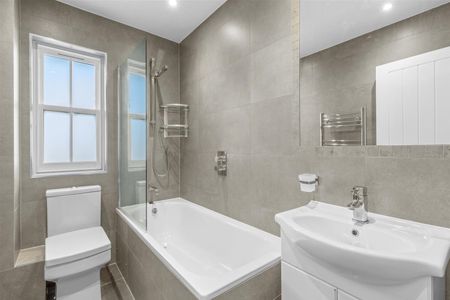 13 Priory Road, High Wycombe - Photo 5