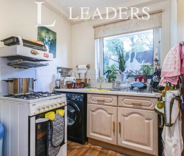 1 bedroom apartment to rent Marlfield Court, South Lane, KT3 - Photo 5