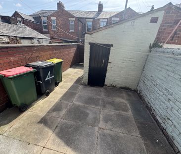 4, Brunswick Place, Preston - Photo 1