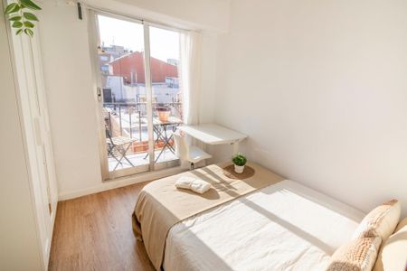 Carrer de Ramon de Rocafull, Valencia, Valencian Community 46011 - Photo 5