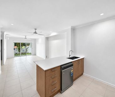 SPACIOUS & STYLISH TERRACE HOME WITH CONSERVATION VIEWS! - Photo 6