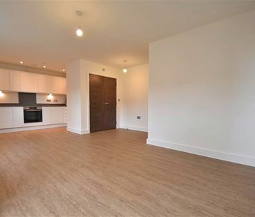 2 Bedroom Apartment To Let - Photo 2