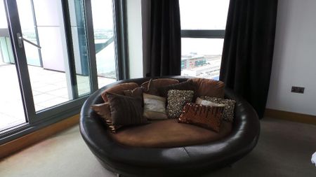 3 bedroom apartment to rent - Photo 3