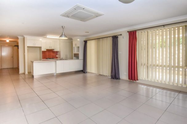 Comfortable Living in a Quiet Neighbourhood - Photo 1