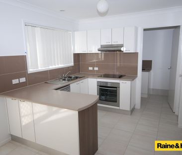 Beautiful Townhouse in Quiet Complex - Photo 4
