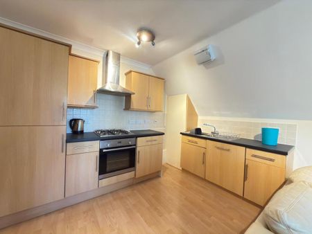 2 bedroom flat to rent - Photo 5