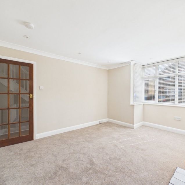 Mafeking Road, Wraysbury, Staines-upon-Thames,TW19 - Photo 1