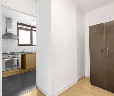 St. John’s Estate, Hoxton, London, N1 6JL - Photo 2
