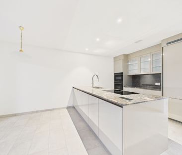 First Rental – High-quality 2.5 room in Bachenbülach - Photo 1