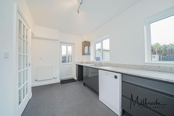 2 bedroom semi-detached house to rent - Photo 1