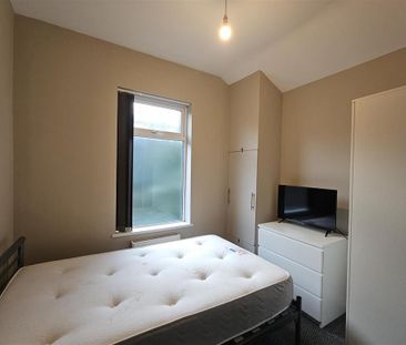 5 bedroom house share to rent - Photo 3