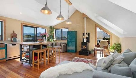 Warm, Character-Filled Family Home for Rent on Sentinel Drive - Photo 3