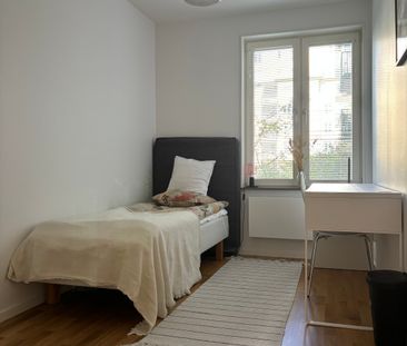 Garvis Carlssons Gata, Solna - Photo 6