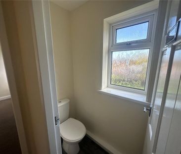 3 bedroom semi-detached house to rent - Photo 6