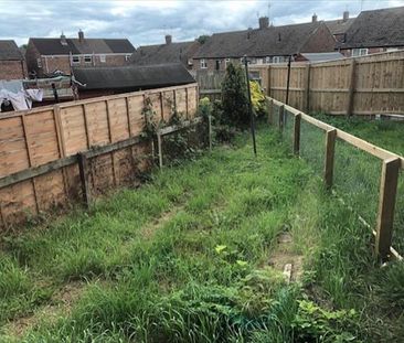 2 bedroom semi-detached house to rent - Photo 5