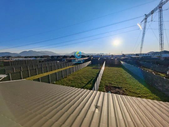 Inchiriem Casa Tip Duplex, 4 Camere, Utilata, Tarlungeni izvor - Photo 1