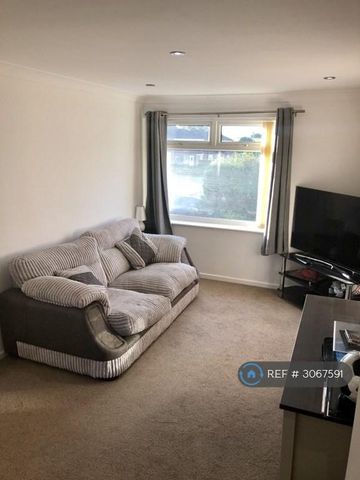 1 bedroom flat to rent - Photo 2