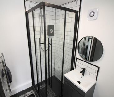 1 bedroom in a house share to rent - Photo 6