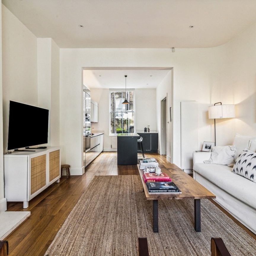 2 Bed Flat, Westbourne Park Road, W2 - Photo 1