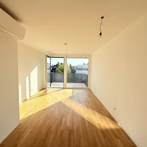 Wunderbare 2 Zimmer Wohnung im ruhigen Teil von Simmering - absolute Ruhelage inkl. Terrasse und Klimaanlage - Photo 3