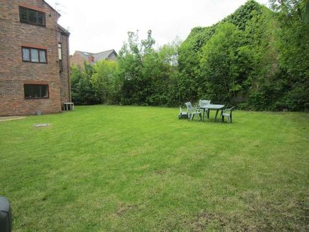 Whalley Road, Whalley Range, Manchester, M16 - Photo 3