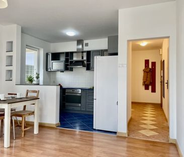 2 pokoje, winda, duży balkon, blisko tramwaj 45 m² - Photo 6