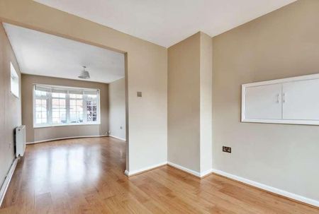 Sandalwood, Guildford, GU2 - Photo 3