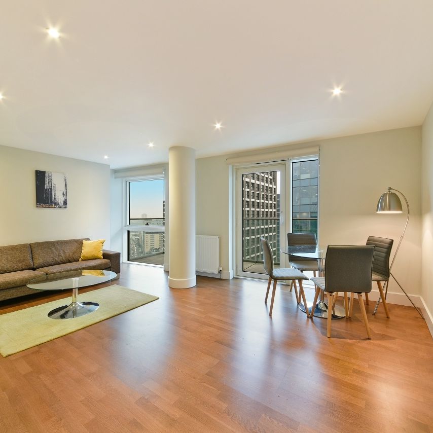 2 Bed Flat, Whitechapel High St, E1 - Photo 1