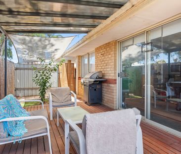 Low-Maintenance Living in a Convenient Location - Photo 3