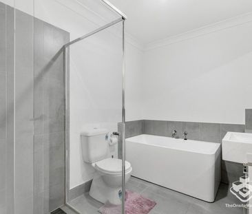 New Modern Townhouse with Double Garage - Photo 6