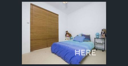 Park front living - Photo 4