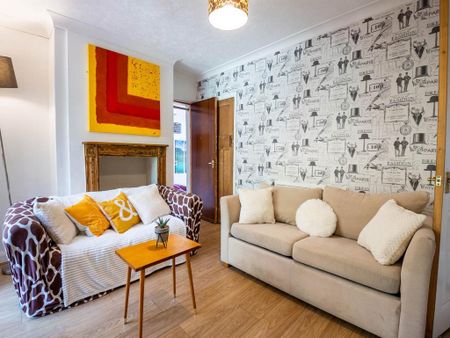 5 bedroom house to rent - Photo 2