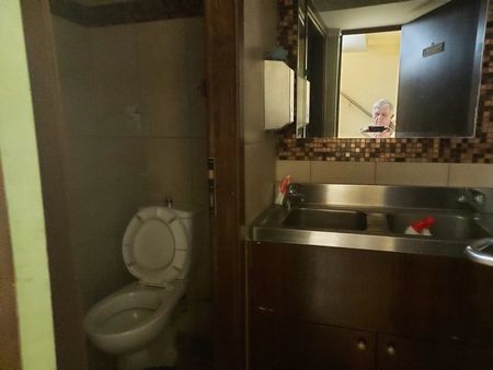 ΕΝΟΙΚΙΑΖΕΤΑΙ ΚΑΤΑΣΤΗΜΑ 150 τμ στο κέντρο της Θεσσαλονίκης - Φωτογραφία 2