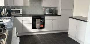 1 bedroom property to rent in Southend On Sea - Photo 2