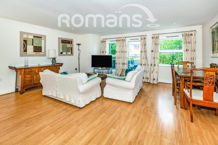 2 bedroom flat to rent - Photo 2