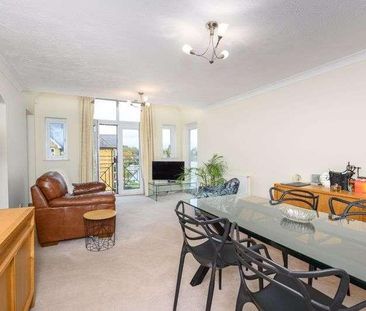 Swan Walk, Shepperton, TW17 - Photo 1