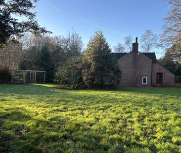 Brosters Cottage, Sugnall - Photo 5