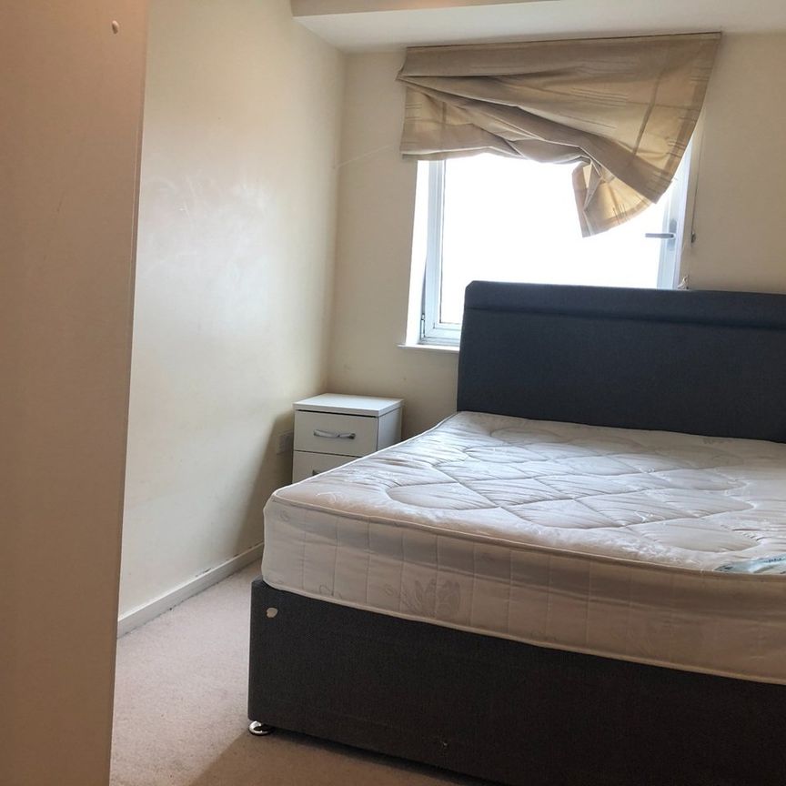 2 Bed Flat, Masshouse Plaza, B5 - Photo 1