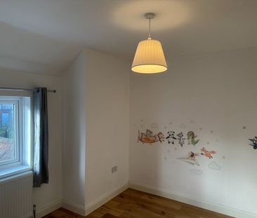 4 Bed End Terrace, Abbots Wood Road, LU2 - Photo 2