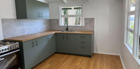 Perfectly Positioned Studio Flat - Photo 2